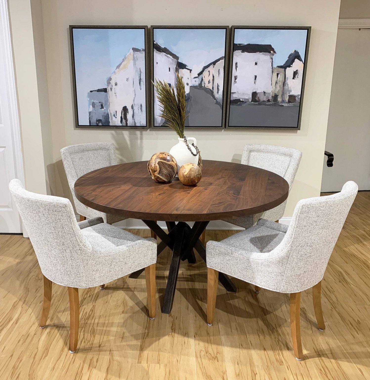 Beekman Side Chair Designmaster Furniture